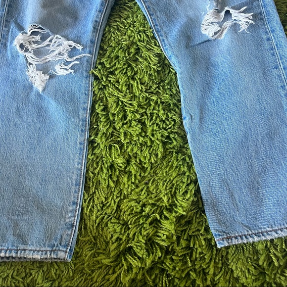 Levi’s Wedgie Straight distressed jeans - Picture 8 of 9